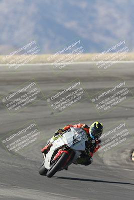 media/Oct-30-2025-Racers Edge (Thu) [[dabbdaf680]]/3-B Group/Session 2 (Bowl Exit)/